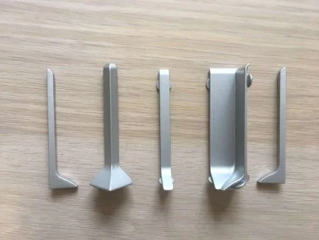 Соединитель для плинтуса ЭлитПроф Плоский 100 (Алюм) в Сургуте