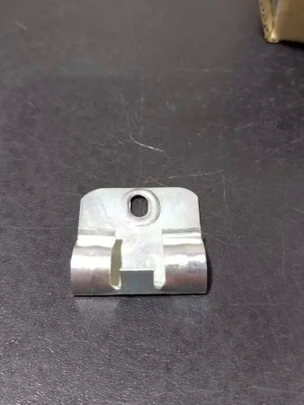 Клипсы к плинтусу MDF Bonkeel (50шт) в Сургуте