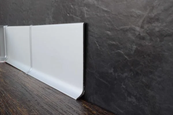 Алюминиевый плинтус ЭлитПроф Анодированный Плоский (60х11х2500 мм) в Сургуте