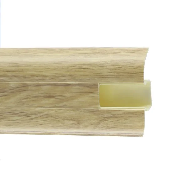 Пластиковый плинтус Royce №819 Дуб Летний (58х22х2200мм) в Сургуте