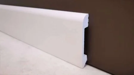 Плинтус Solid UHD 05/80 (80х13х2400 мм) в Сургуте