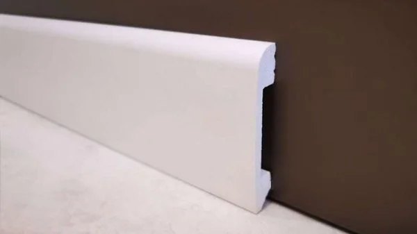 Плинтус Solid UHD 05/80 (80х13х2400 мм) в Сургуте