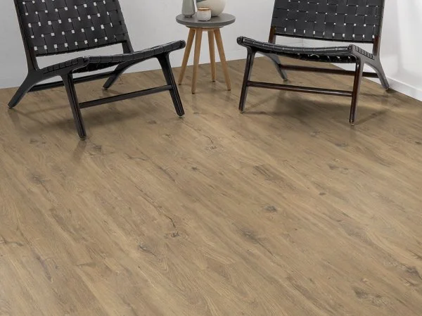 Ламинат Egger PRO 8/33 Дуб Ла-Манча EPL018 в Сургуте