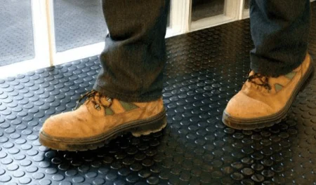 Противоскользящее резиновое покрытие Пятачки (1,0х10м) в Сургуте