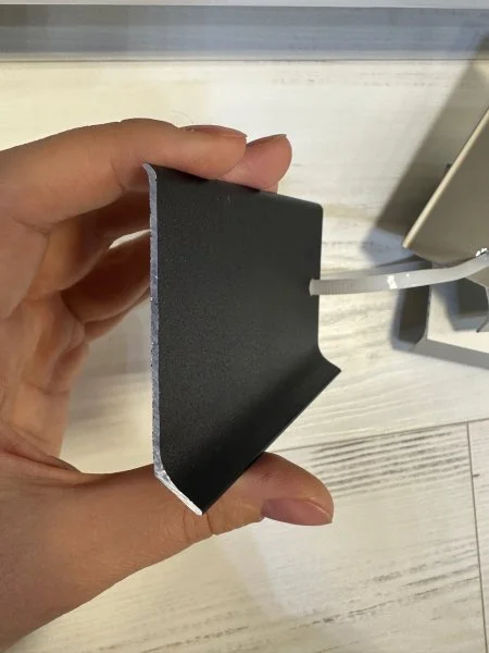 Алюминиевый плинтус Bonkeel ПЛ80 515л Черный (78,5х11,2х2500мм) в Сургуте