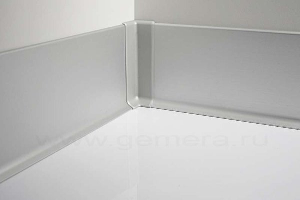 Угол внутренний для плинтуса Fezard ALP-100 (Алюм) в #REGION_NAME_DECLINE_PP#